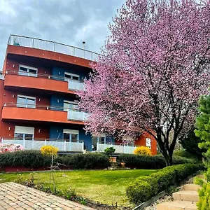 Rosehill Garden Family With A Great View Apartament